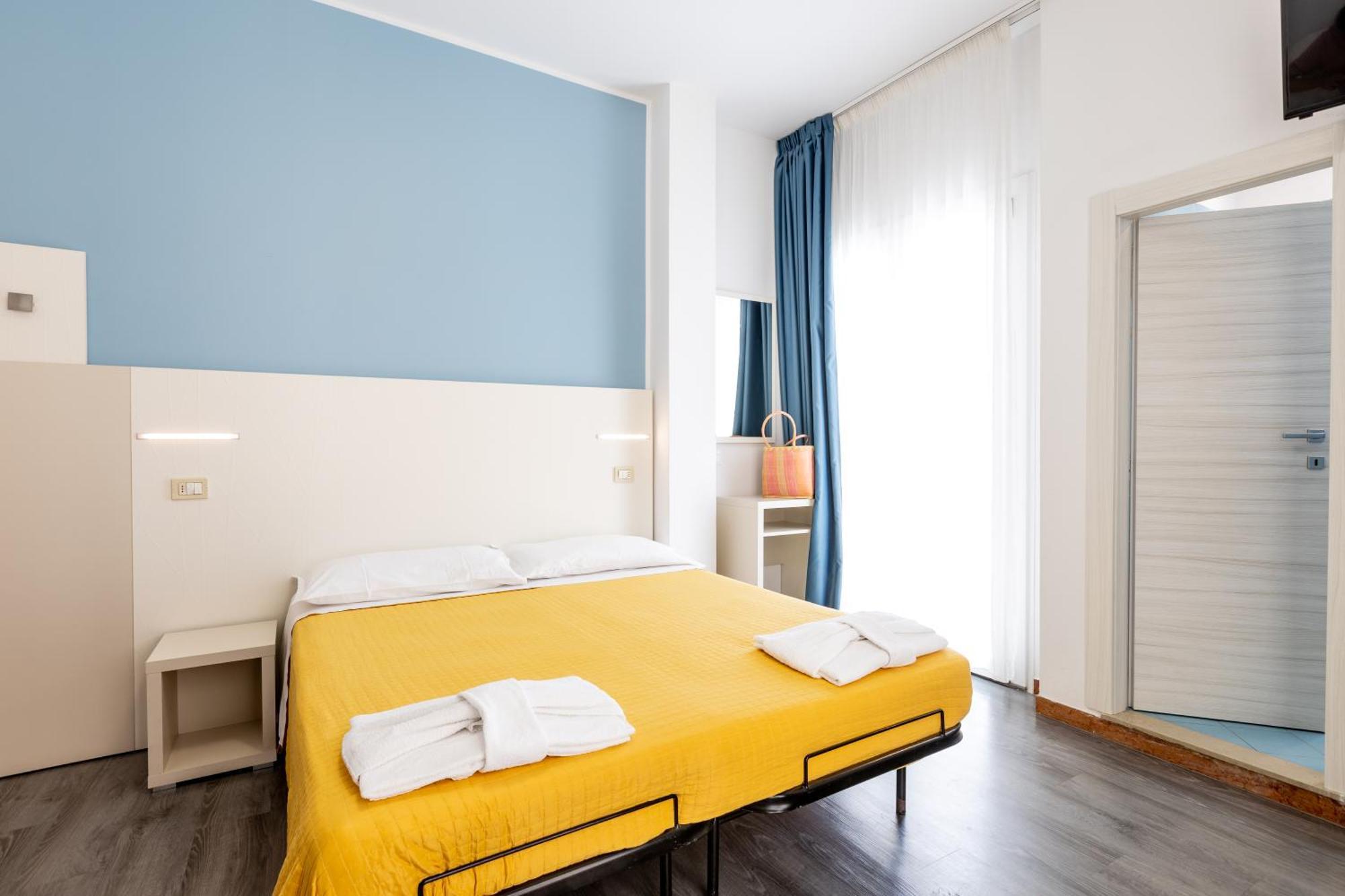 Hotel Kim Rimini Exterior photo