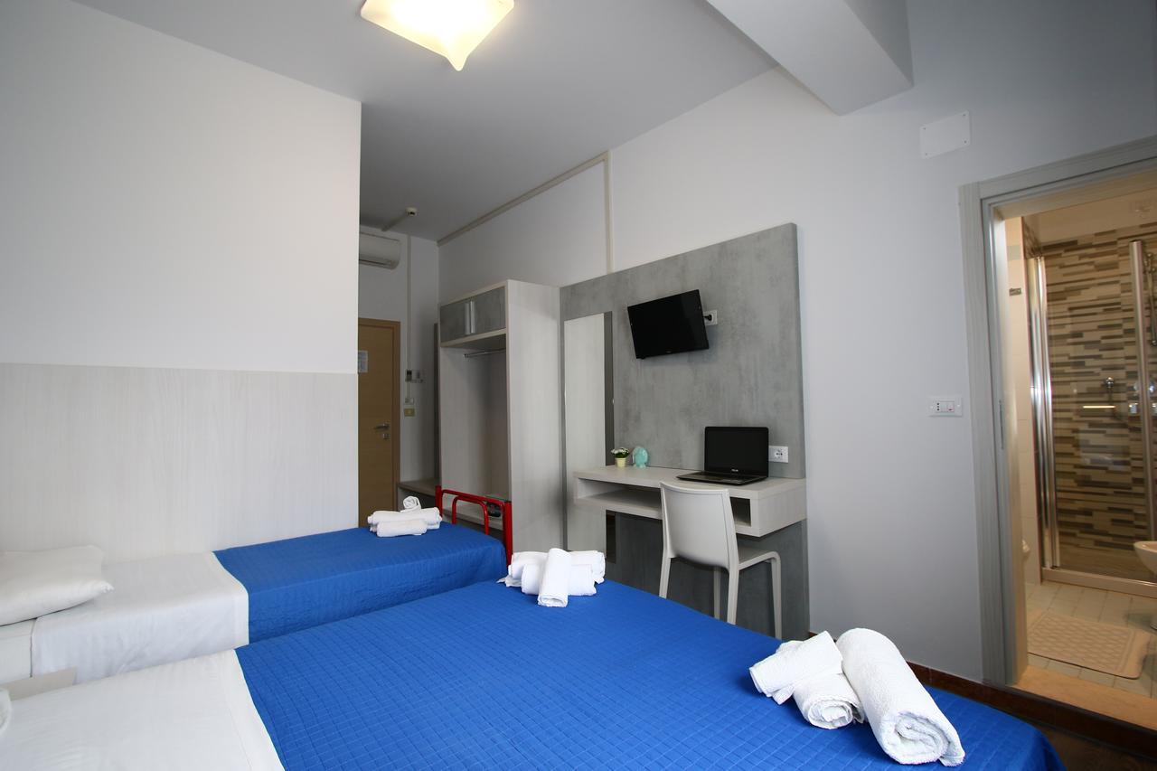 Hotel Kim Rimini Exterior photo