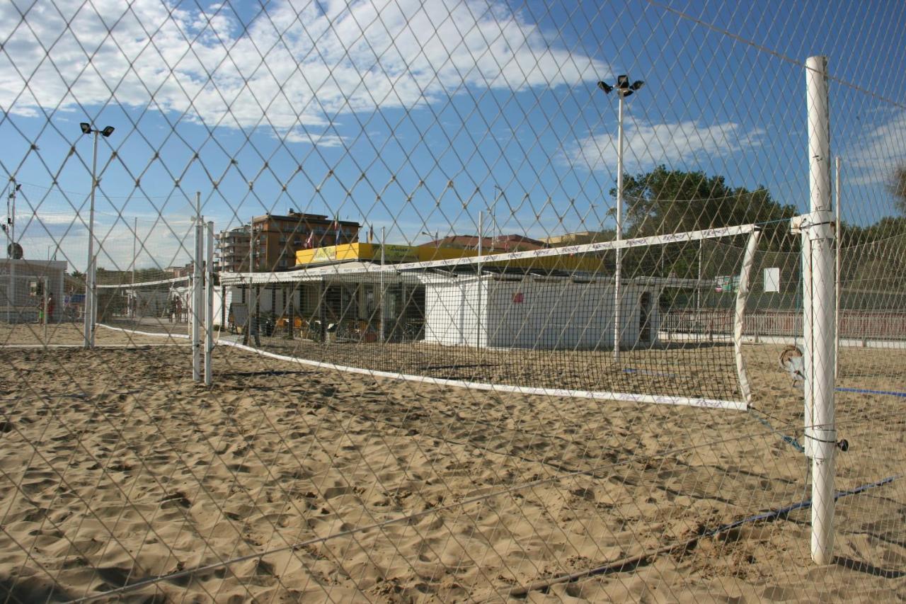 Hotel Kim Rimini Exterior photo